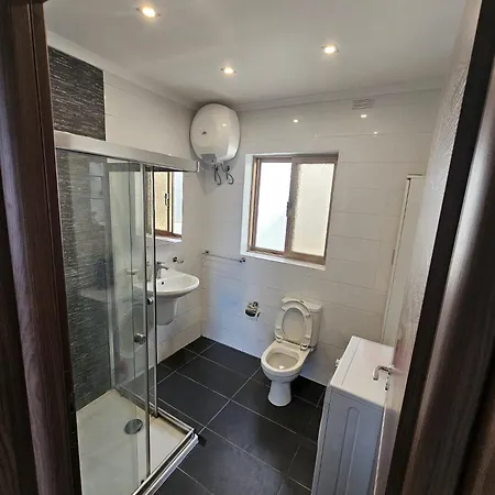 Sunny Two Bedroom In Qawra
