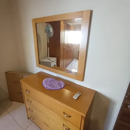 公寓 Sunny Two Bedroom In Qawra *