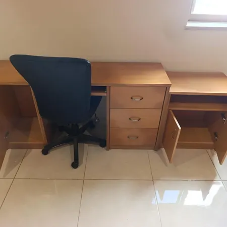 公寓 Sunny Two Bedroom In Qawra *